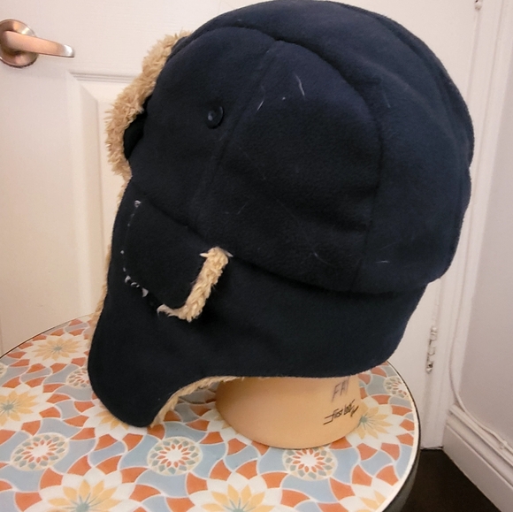 GAP Kids Tapper Winter Hat - Picture 6 of 8